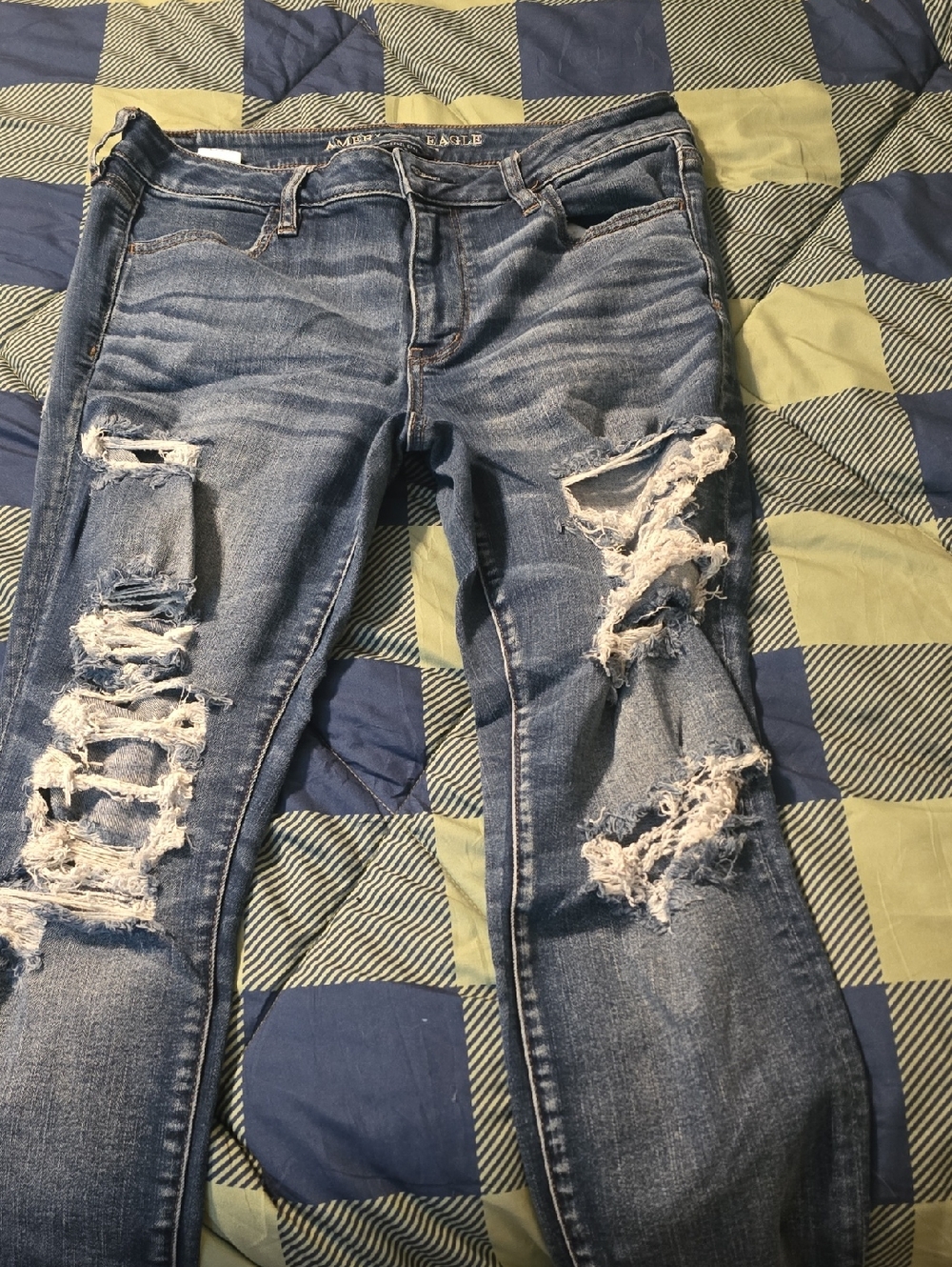 American Eagle Outfitters Distressed Skinny Jeans - Medium Blue
